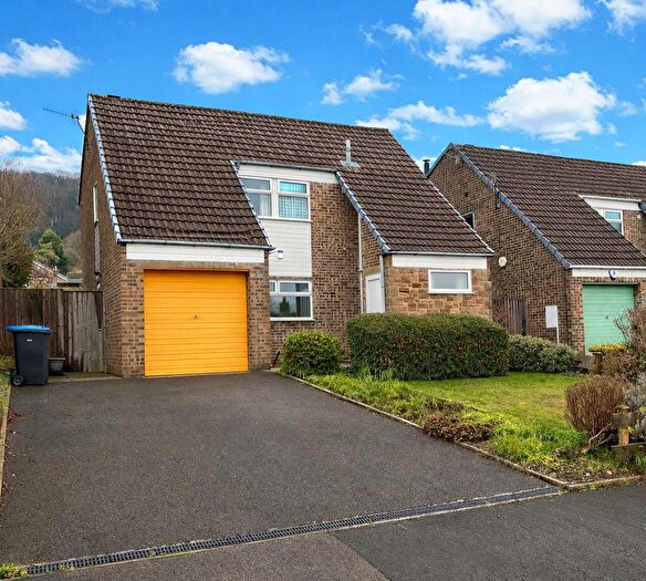 3 Bedroom Detached House For Sale In Park Avenue, Matlock, Derbyshire, DE4