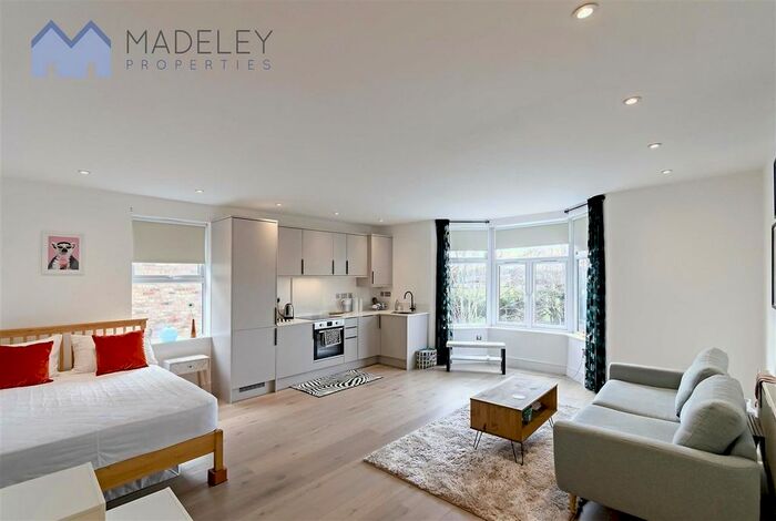 1 Bedroom Studio To Rent In Chatsworth Gardens, London, W3