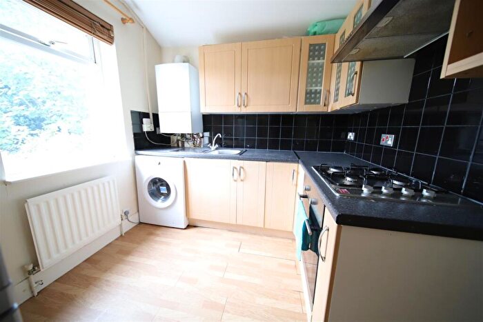 2 Bedroom Flat To Rent In Lincoln Road, Enfield, EN3