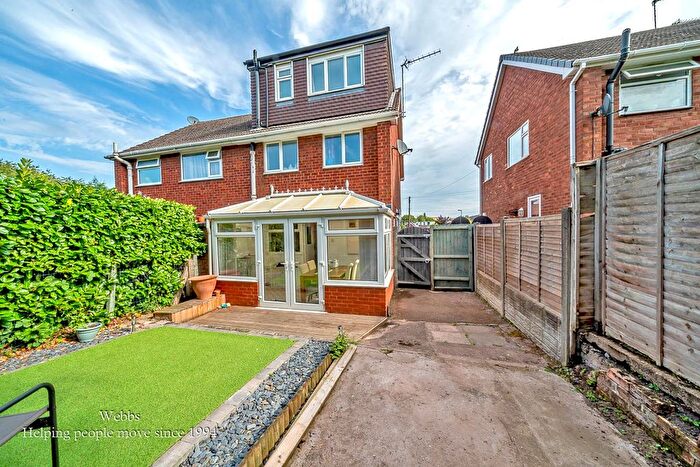3 Bedroom Semi-detached House For Sale In Brooklands Avenue, Great Wyrley, Walsall, WS6