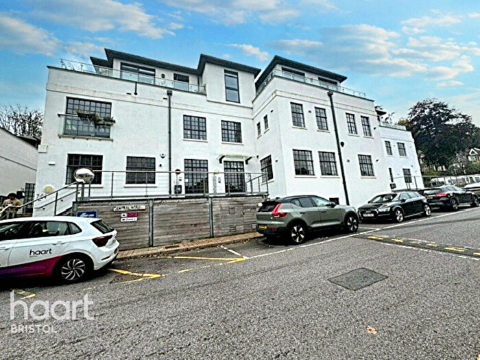 2 Bedroom Flat For Sale In Paintworks, Bristol, BS4