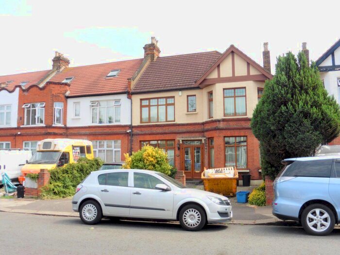 4 Bedroom Property To Rent In Ashgrove Road, Ilford, IG3