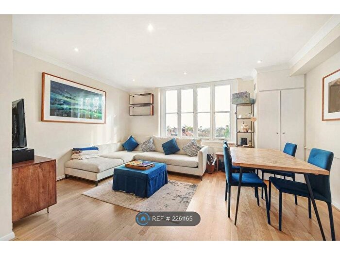 2 Bedroom Flat To Rent In Belsize Grove, London, NW3