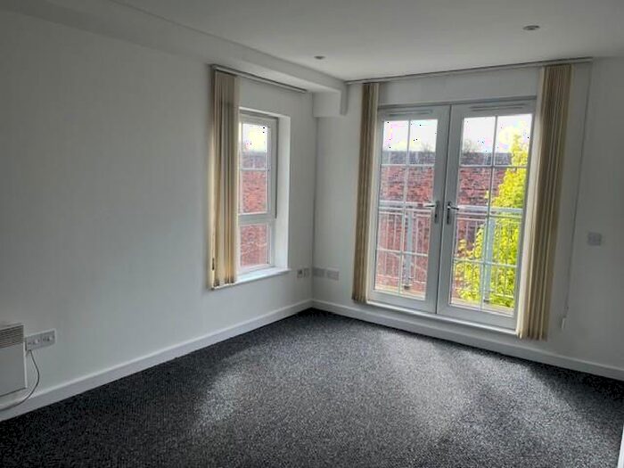 2 Bedroom Flat To Rent In Kaber Court, Toxteth, Liverpool, L8