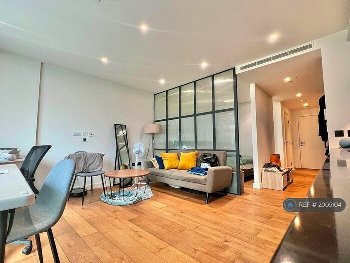 Studio To Rent In Emery Way, London, E1W