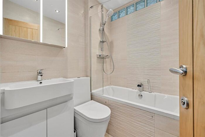 5 Bedroom Semi-Detached House For Sale In Whitecross Avenue, Tideswell, Buxton, SK17