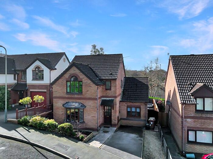 3 Bedroom Detached House For Sale In Clos Cae'r Wern, Caerphilly, CF83