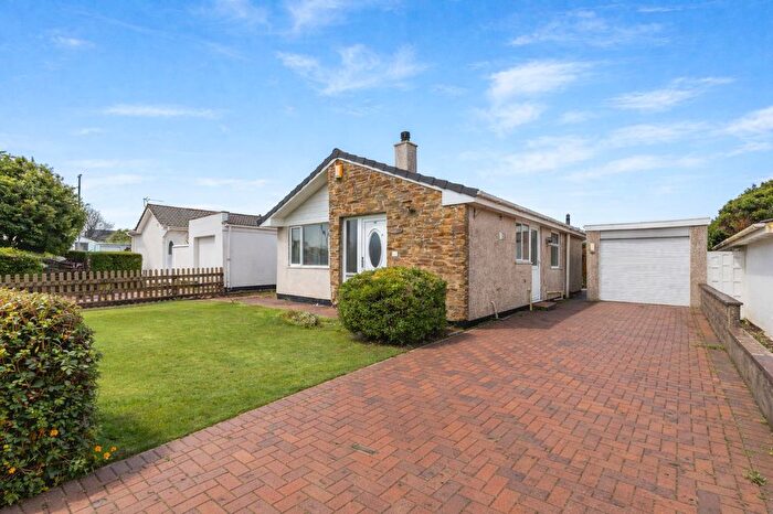 2 Bedroom Detached Bungalow For Sale In Roseland Park, Camborne, TR14