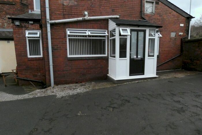 1 Bedroom Flat To Rent In High St, Stalybridge, SK15