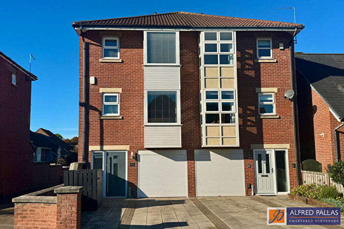 3 Bedroom End Of Terrace House For Sale In Barbary Drive, North Haven, SR6
