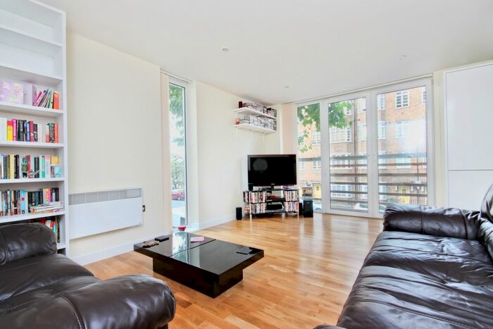 2 Bedroom Flat To Rent In Island Apartments, London, N1