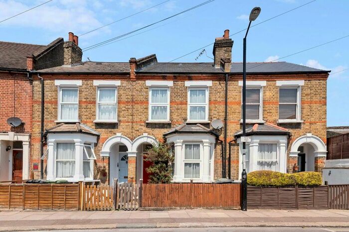 2 Bedroom Property To Rent In Bradgate Road, London, SE6