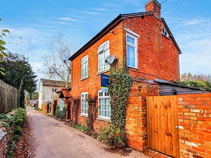 3 Bedroom Detached House For Sale In Chapel Lane, Crick, NN6