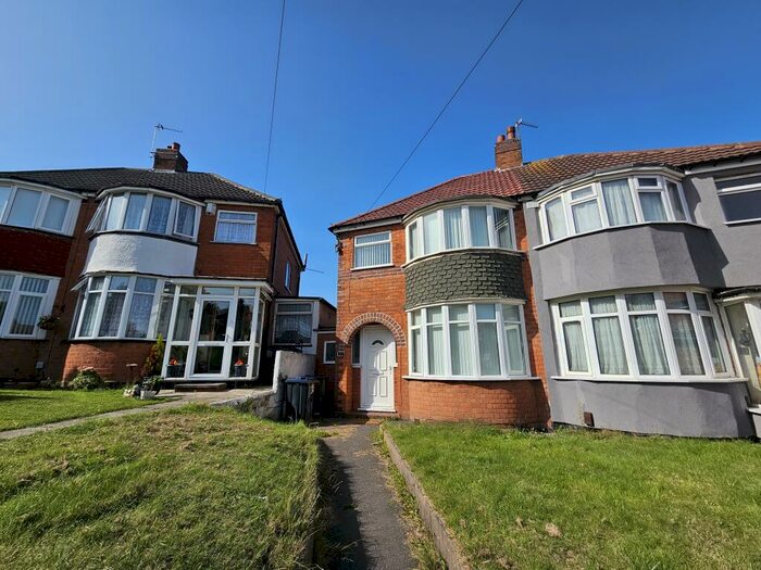 3 Bedroom House To Rent In The Rise, Great Barr, Birmingham, B42