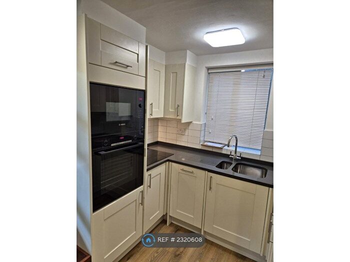 1 Bedroom Flat To Rent In Church Road, Richmond, TW10