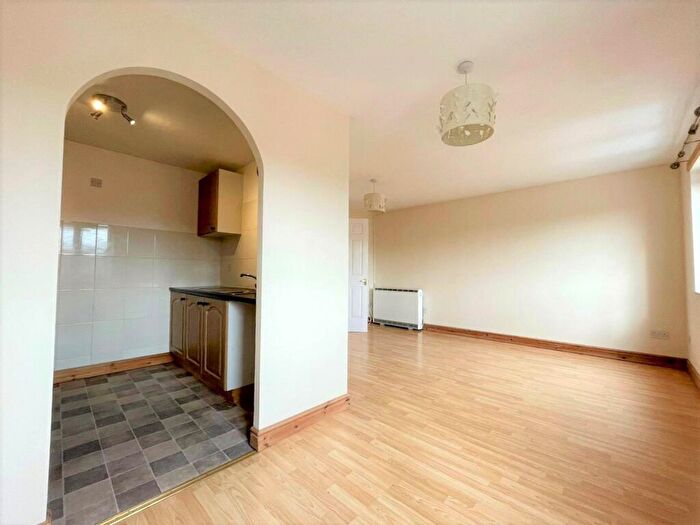 2 Bedroom Apartment To Rent In Edgeworth Close, Abbeymead, Gloucester, Gloucestershire, GL4