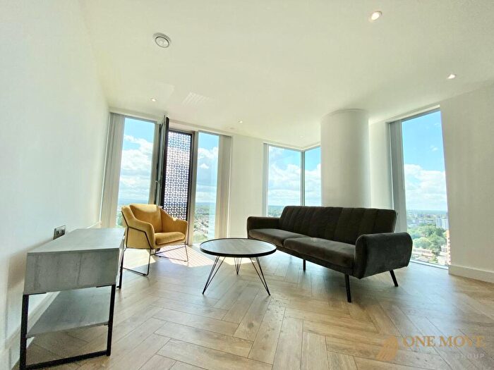 2 Bedroom Flat To Rent In Chester Road, Manchester, M15