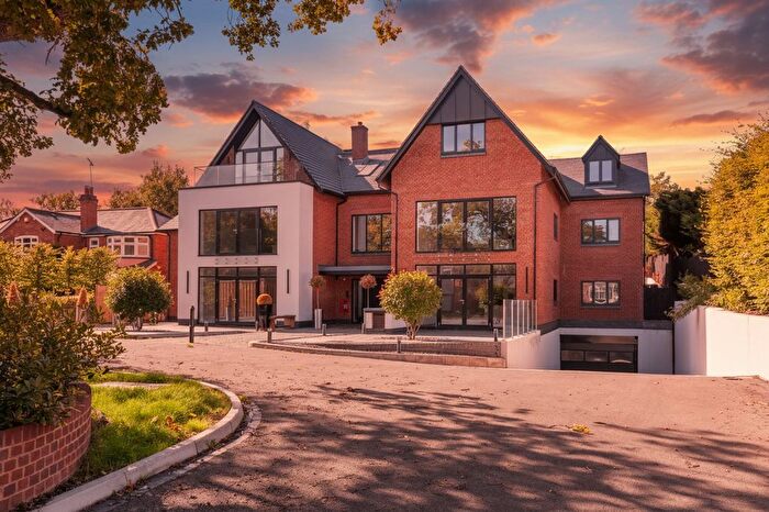 2 Bedroom Flat For Sale In Station Road, Blackwell, B60