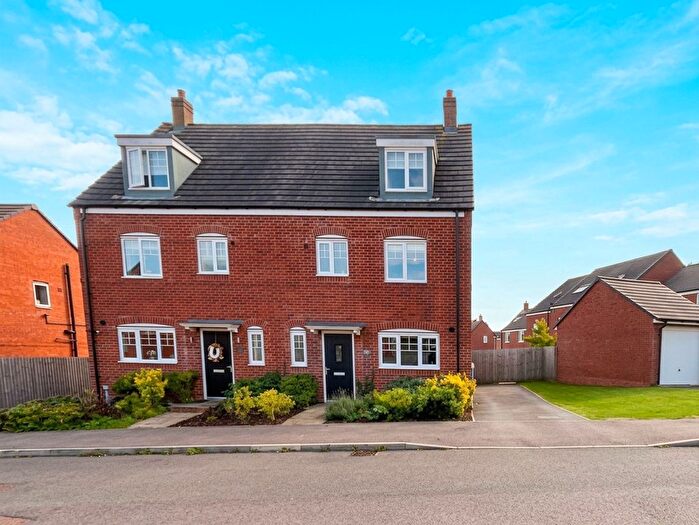 4 Bedroom Semi-Detached House For Sale In Lockley Walk, Stone, ST15