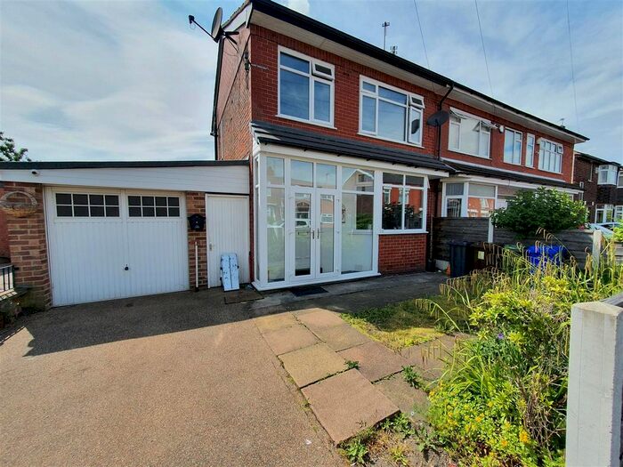 Houses for sale in Denton, M34, Greater Manchester