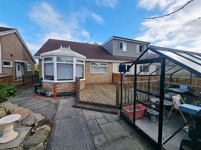 2 Bedroom Semi-detached Bungalow To Rent In Swallow Close, Guisborough, TS14