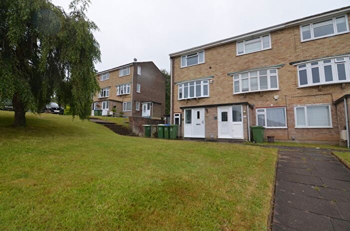 2 Bedroom Maisonette To Rent In Tyron Way, Sidcup, DA14