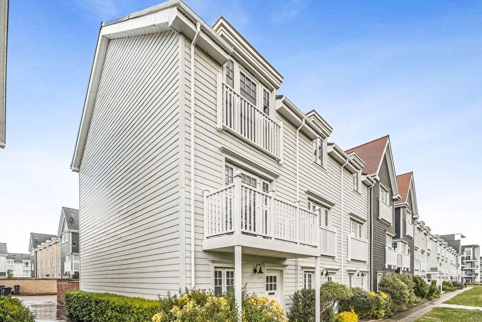 4 Bedroom Detached House To Rent In Longwater Avenue, Reading, Berkshire, RG2