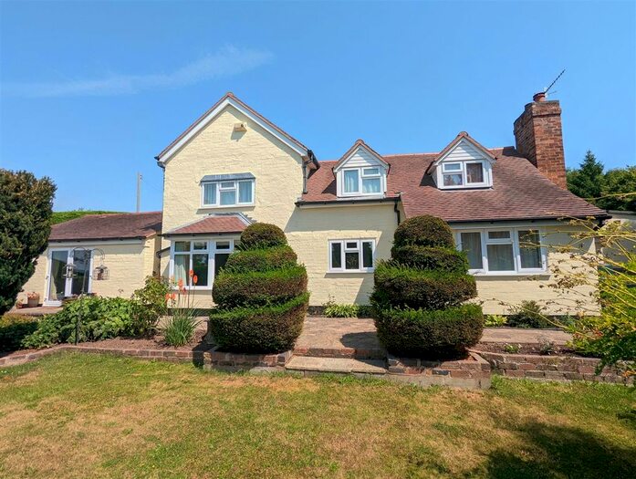 3 Bedroom Cottage For Sale In Otherton Lane, Rushwick, Worcester, WR2