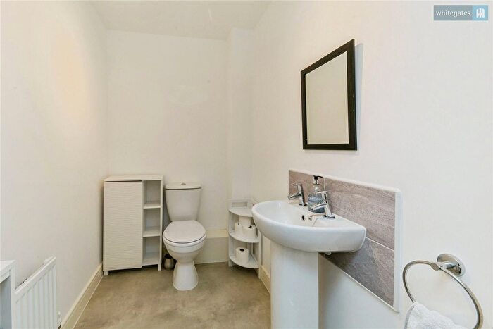 3 Bedroom Terraced House For Sale In Reaseheath Way, Henhull, Nantwich, Cheshire, CW5 - Photo 4