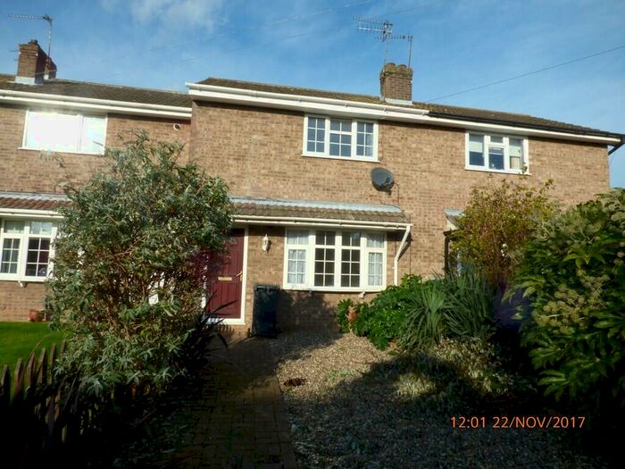 2 Bedroom Terraced House To Rent In Provan Crescent, Belton, Great Yarmouth, NR31