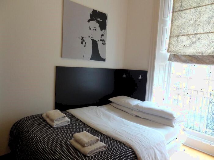 Studio To Rent In Cartwright Gardens, Bloomsbury, London, WC1H