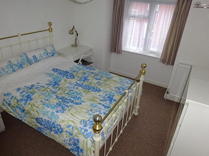 4 Bedroom House To Rent In Looe Road, Exeter, EX4