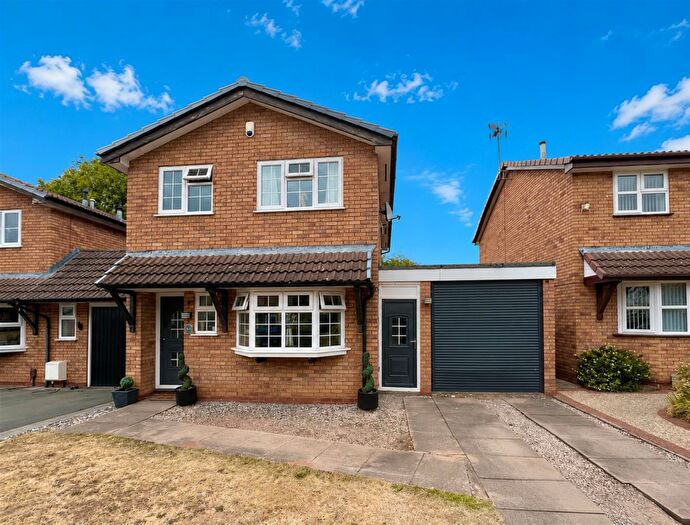4 Bedroom Detached House For Sale In Meadowcroft, Hagley, Stourbridge, DY9