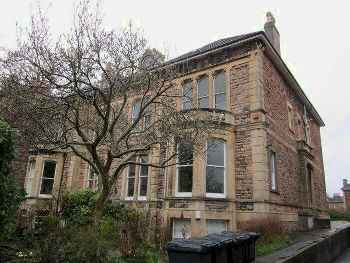 5 Bedroom Flat To Rent In Apsley Road &ndash; First Floor, BS8