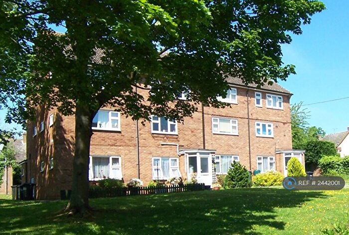 2 Bedroom Maisonette To Rent In Deanscroft, Knebworth, SG3