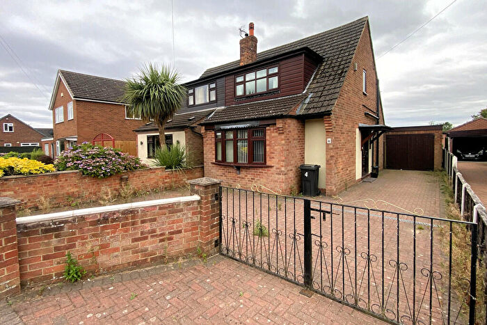 3 Bedroom Semi-Detached House For Sale In Sandtop Close, Blackfordby, DE11