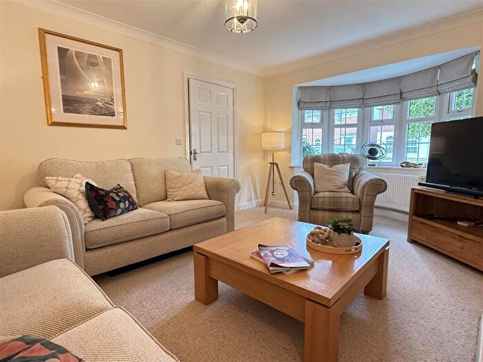 4 Bedroom Detached House For Sale In Oystercatcher Gate, Lytham, FY8