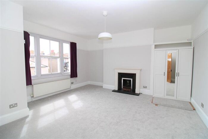 2 Bedroom Flat To Rent In Ventnor Villas, Hove, BN3