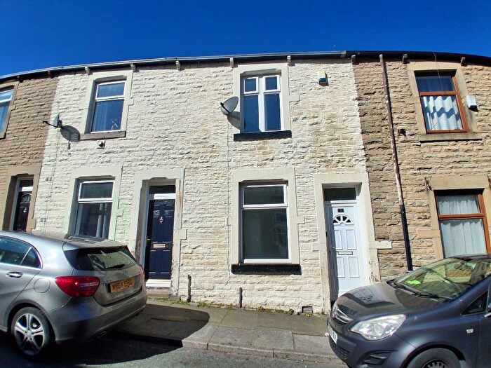3 Bedroom Terraced House To Rent In Laithe Street, Burnley, BB11