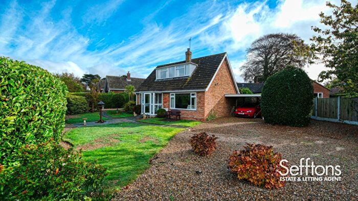 3 Bedroom Bungalow For Sale In Neves Close, Lingwood, Norwich, Norfolk, NR13