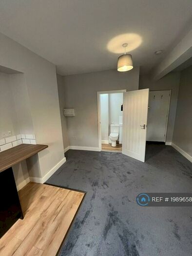 Studio To Rent In Nottingham Road, Nottingham, NG6