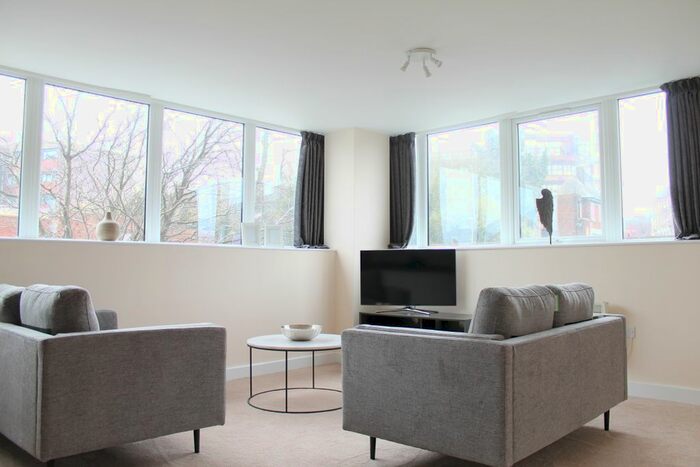 1 Bedroom Flat To Rent In Castle Court, The Minories, Dudley, DY2