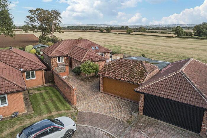 3 Bedroom Detached Bungalow For Sale In Victoria Gardens, Watnall, Nottingham, NG16