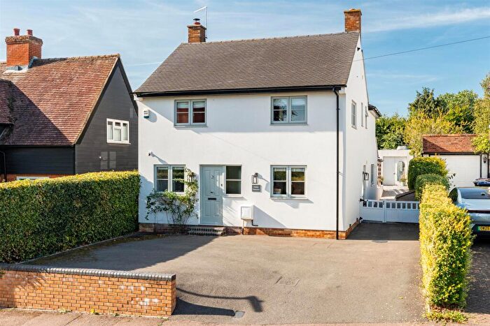 4 Bedroom Detached House For Sale In Gipsy Lane, Knebworth, SG3