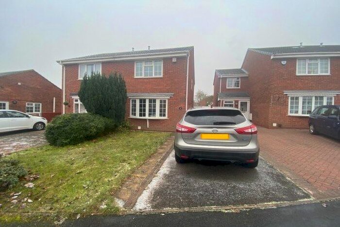 2 Bedroom Property To Rent In Cornfield Drive, Lichfield, WS14