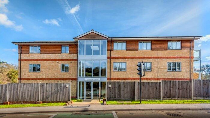 2 Bedroom Flat To Rent In Brighton Road, Coulsdon, CR5