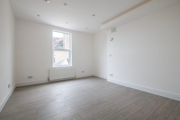 1 Bedroom Studio To Rent In Moyser Road, London, SW16