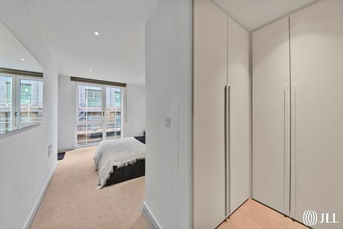 1 Bedroom Apartment For Sale In Rivulet Apartments, Devan Grove, N4
