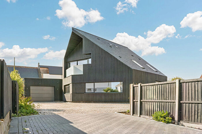 5 Bedroom Detached House For Sale In St. Leonards Road, Hythe, Kent, CT21