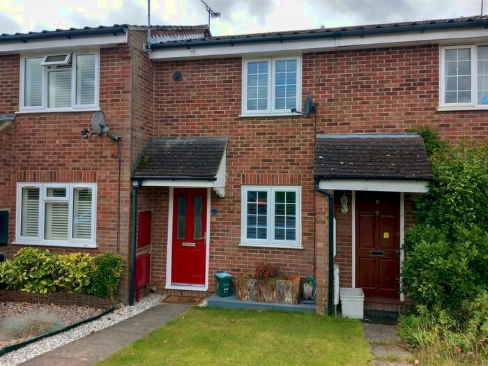 2 Bedroom Town House To Rent In Field End, Farnham, GU9